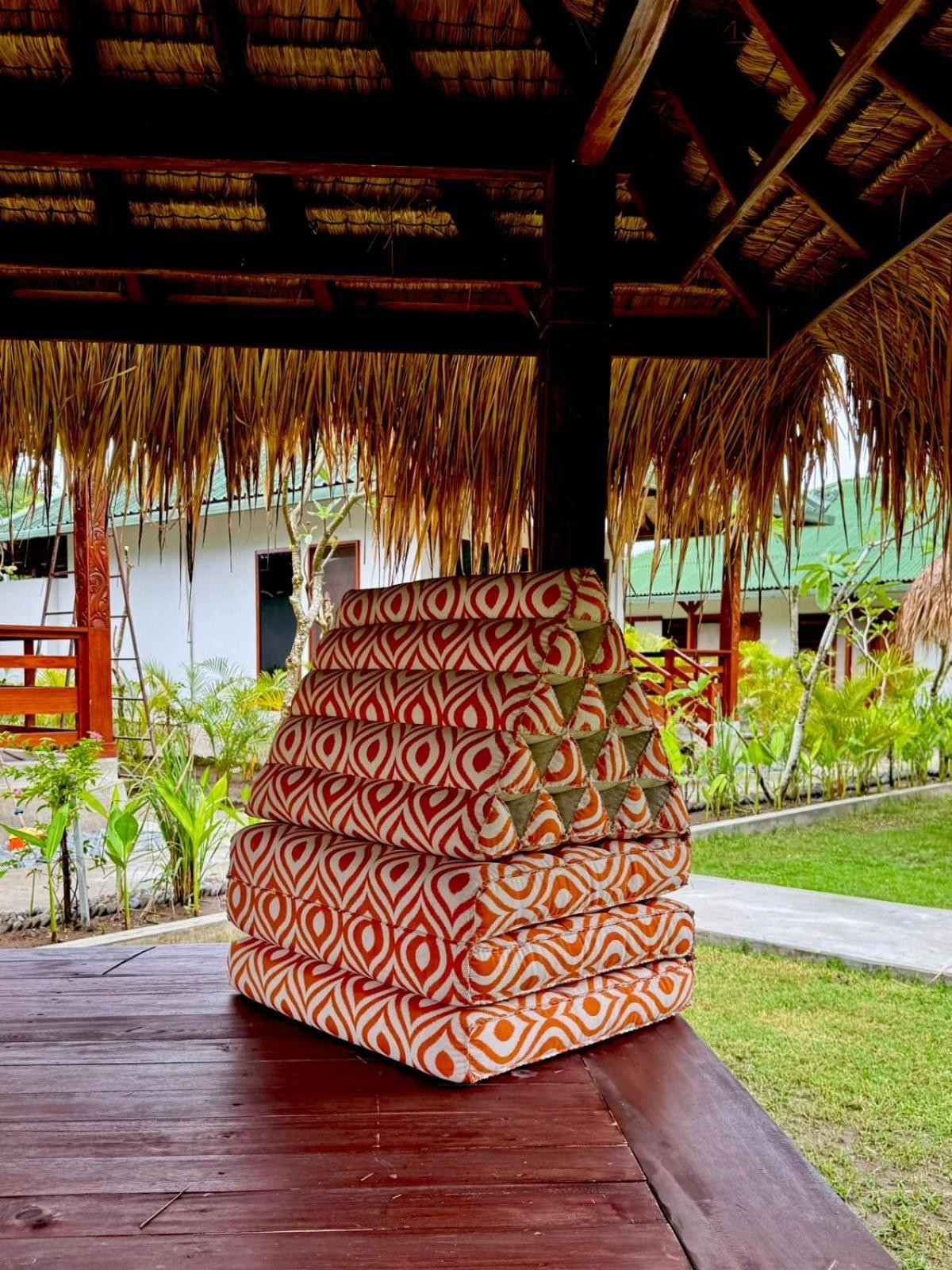 Kura Kura House Hotell Sekongkang Eksteriør bilde