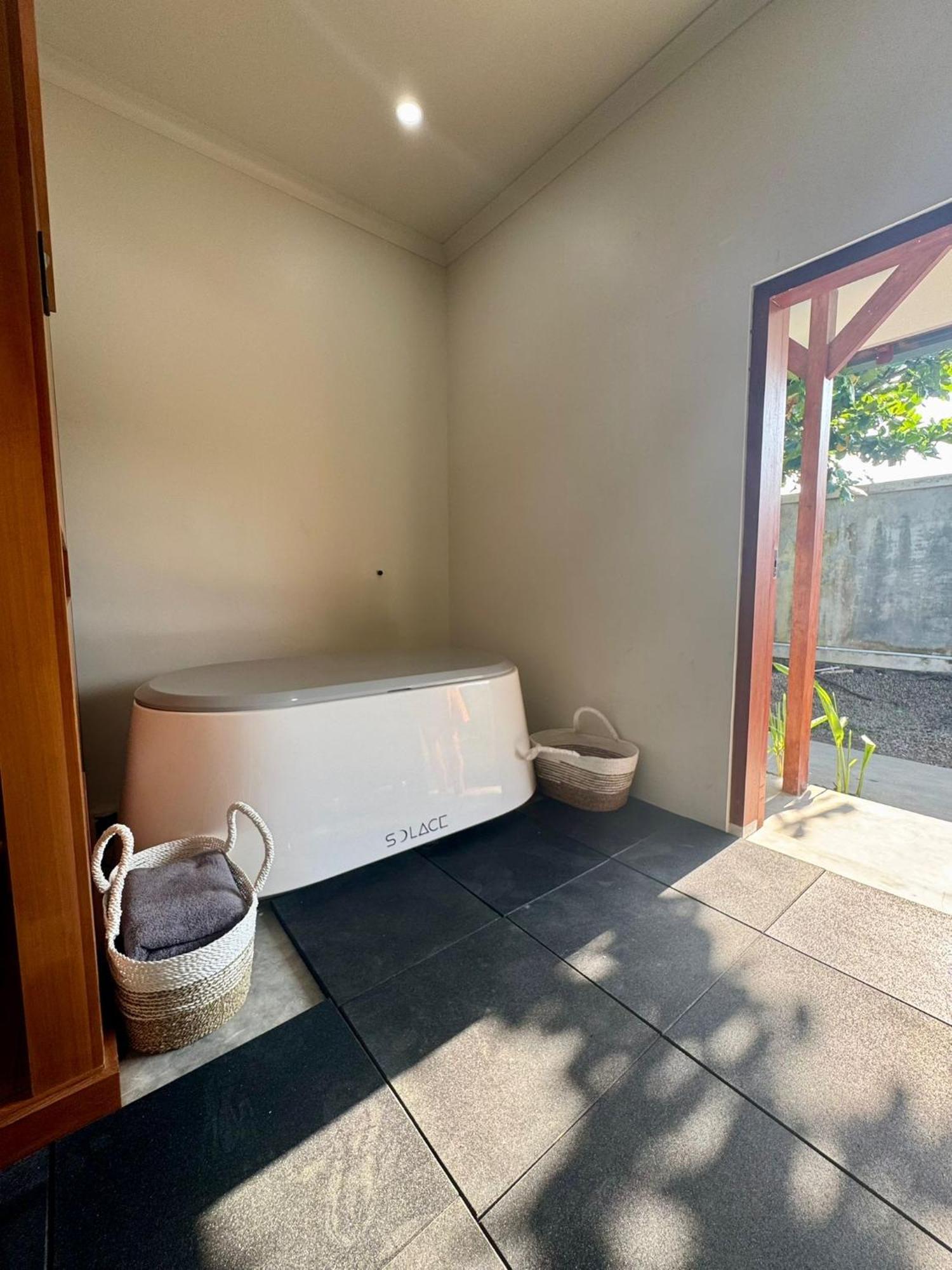 Kura Kura House Hotell Sekongkang Eksteriør bilde
